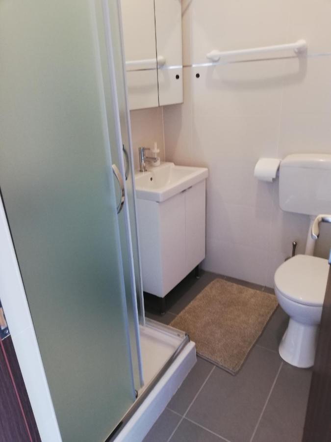 Apartment Alma *