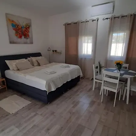 Apartmani Alma Pula Exterior photo